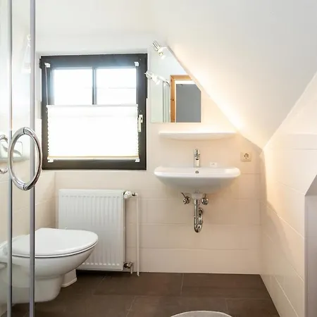 Ferienpension Seeblick 2*