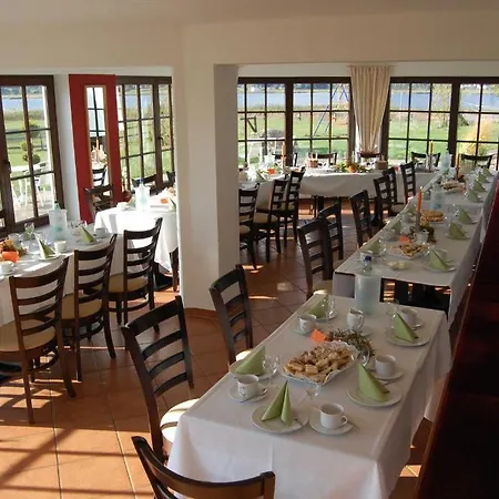 Ferienpension Seeblick Neuensien