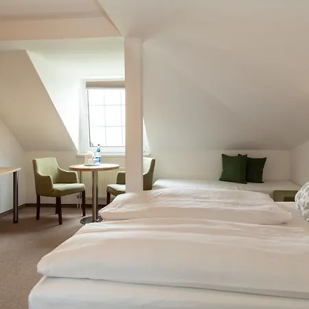 Hotell Ferienpension Seeblick Neuensien