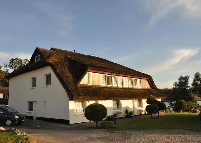 Ferienpension Seeblick 2* Neuensien